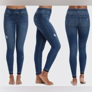 SPANX Distressed Denim Raw Hem Skinny Ankle Length Pull-On Jeans Size Small